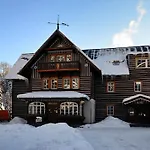 Tri Ruze Špindlerŭv Mlýn