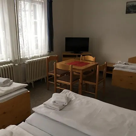 Tri Ruze Špindlerŭv Mlýn