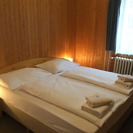Hotel Tri Ruze 3*