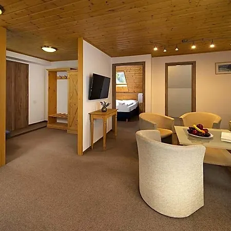 Hotel Tři Růže 3*