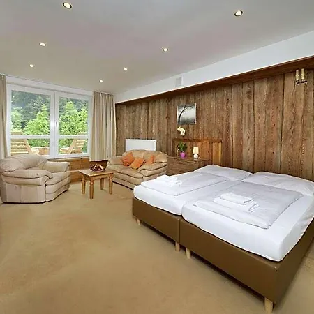 Hotel Tři Růže 3*