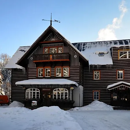 Tri Ruze Spindleruv Mlyn