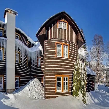 Tri Ruze Hotel Spindleruv Mlyn